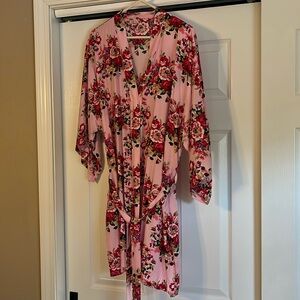 Kimono style robe